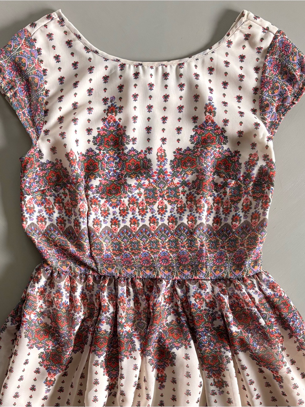ESHAKTI Cap Sleeves Boho Floral Paisley Smocked Waist Tiered Skirted Maxi Dress - Picture 3 of 14